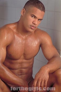 Pic: Black hunk Harley is wet, nude and gorgeous