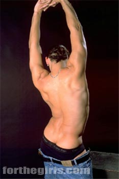 Pic: Sexy sculpted Sebastian